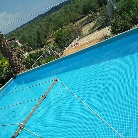 πέτρινο σπίτι με πισίνα Villa