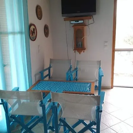 πέτρινο σπίτι με πισίνα Villa Falanthi